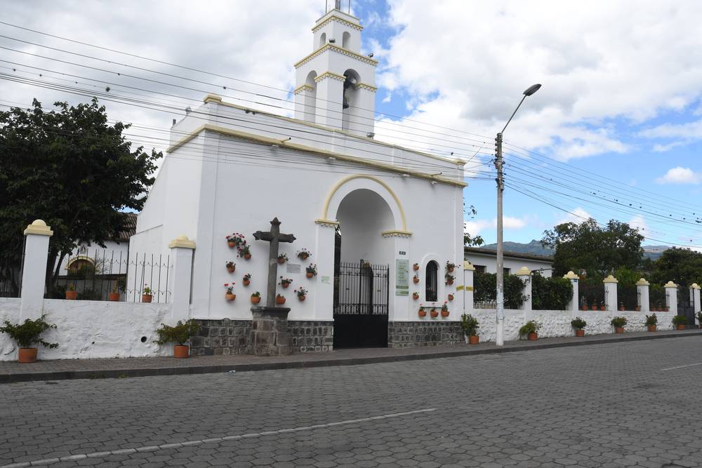 Parroquia Santiago Apóstol - Puembo Parroquia Santiago Apóstol - Puembo