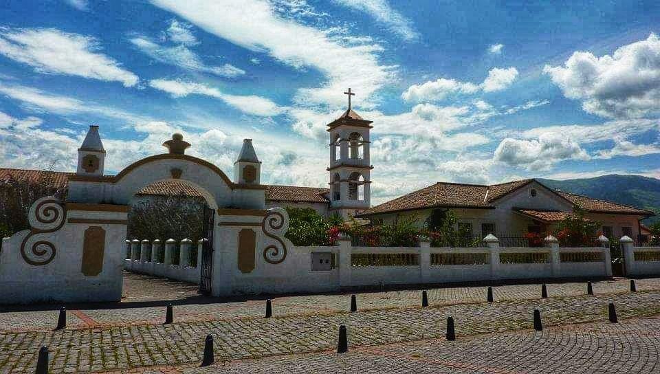 Parroquia San Pedro de Cumbayá